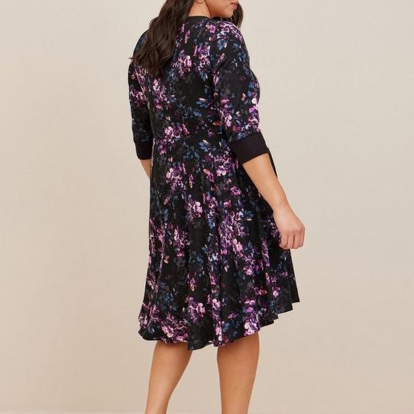 Torrid Mini Supersoft Push V-Neck Skater Dress NWT‎ size 1 - Picture 9 of 9